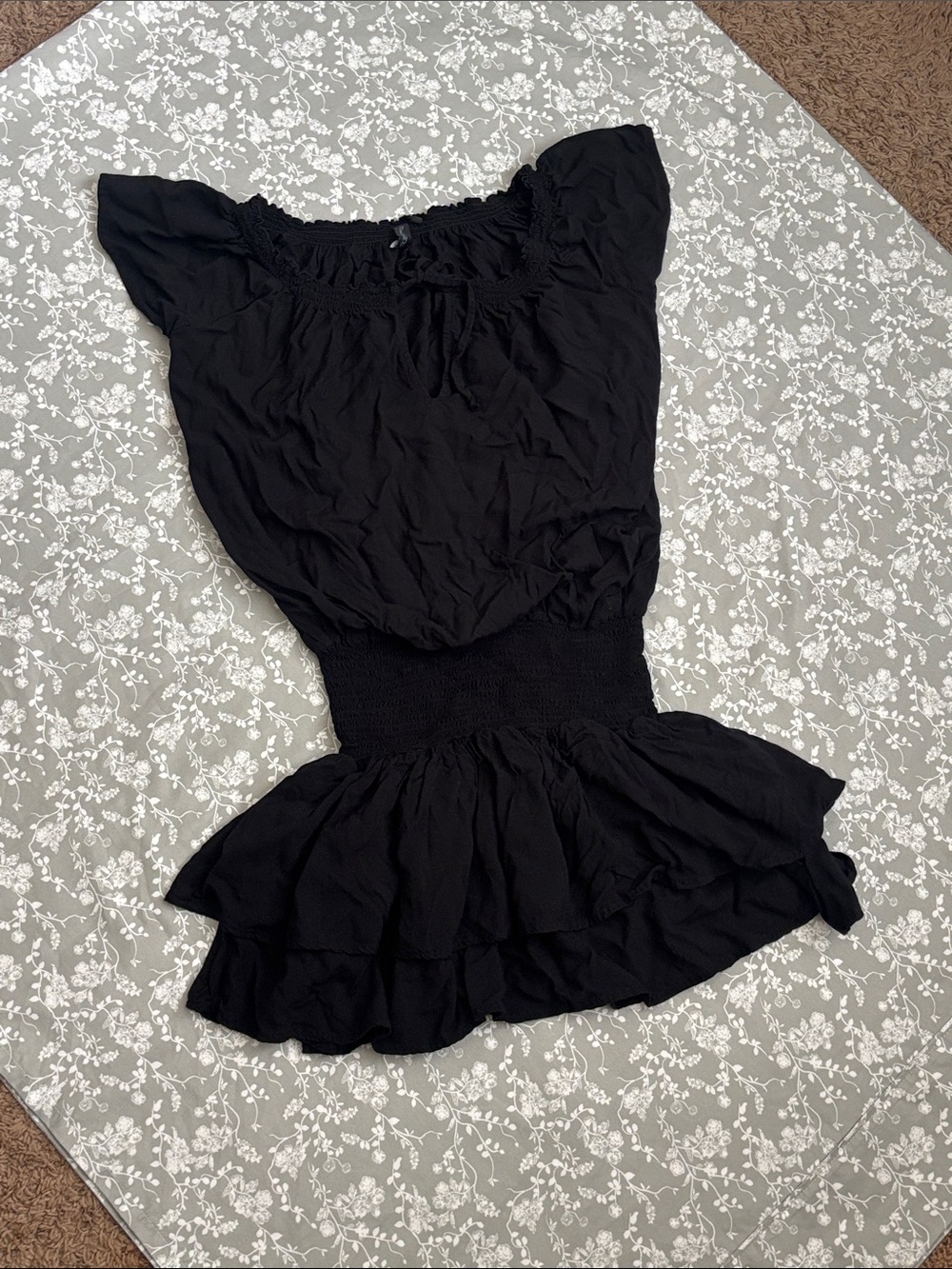Skemo Black Off-Shoulder Ruffle Peplum Top
